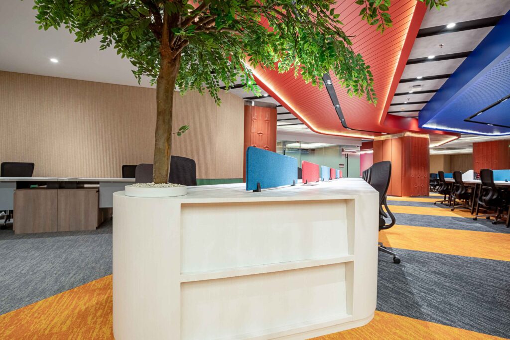 Custom Office Furniture, Aligning Workspaces with Identity and Comfort